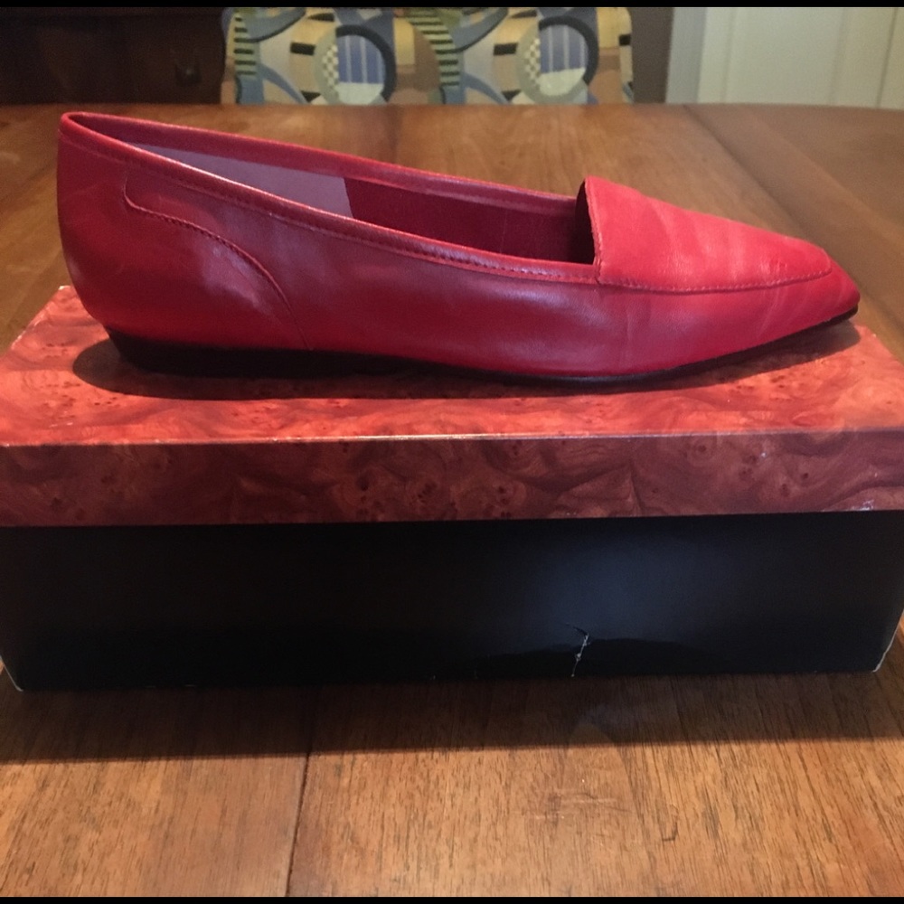 Enzo Red Leather Flats Size 8N